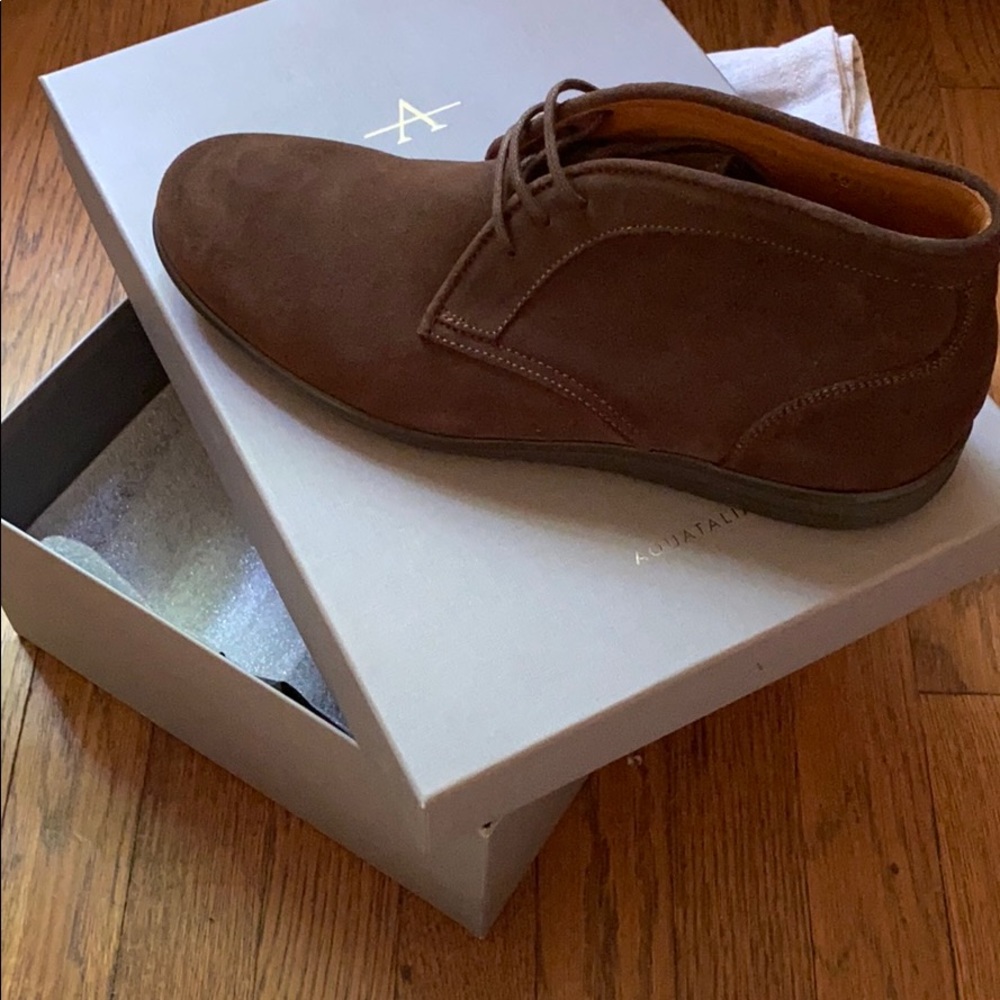 NWT AQUATALIA MENS SUEDE BOOTS!